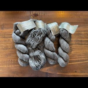 Cascade 220 fingering yarn - 4 skeins grey